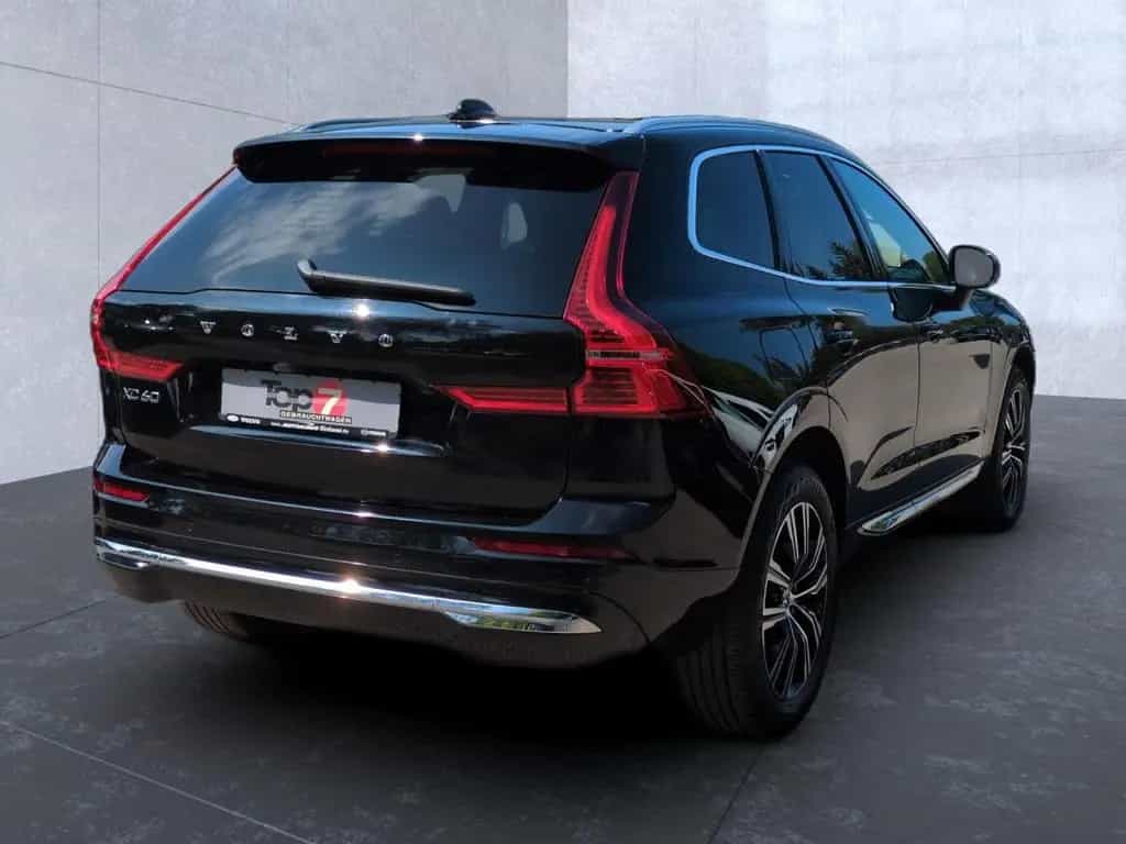 Volvo XC60 B4 (Benzin) Inscription 2WD Automatik Navi 11/2021-photo-3