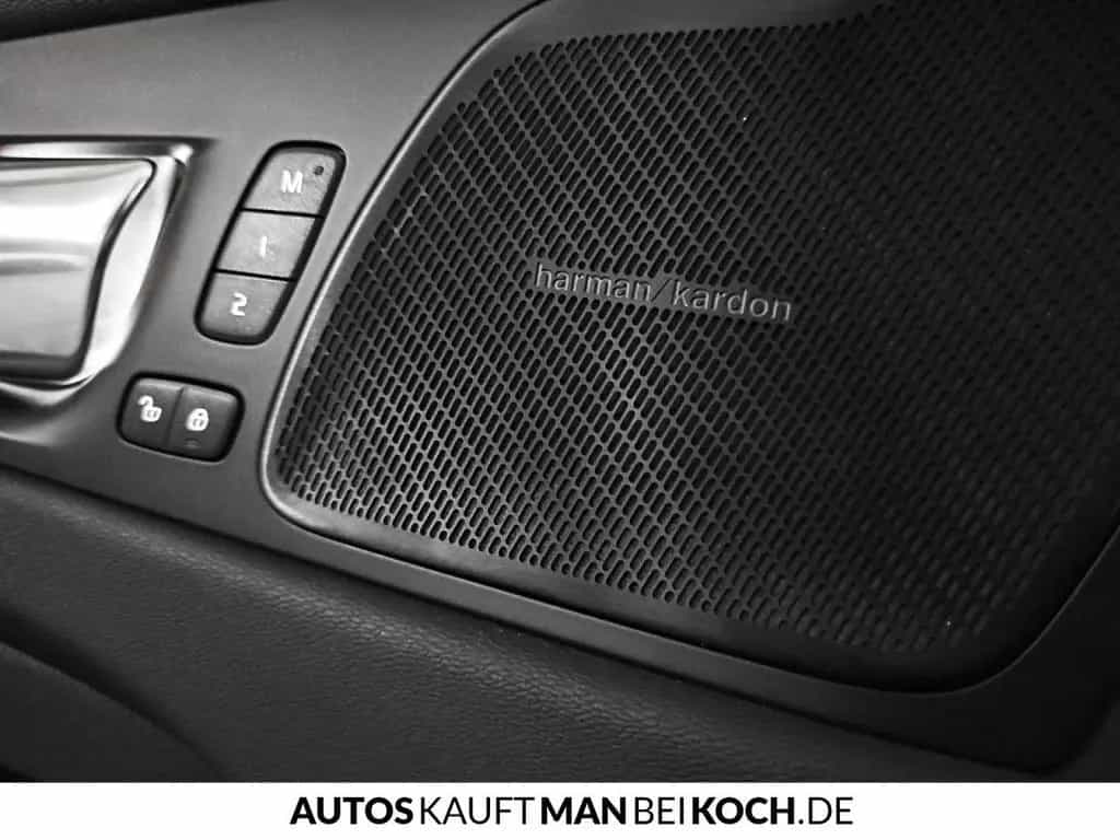 Volvo XC60 B4 D R-Design H&K LED PDC AHK DAB+ KESSY 02/2022-photo-20
