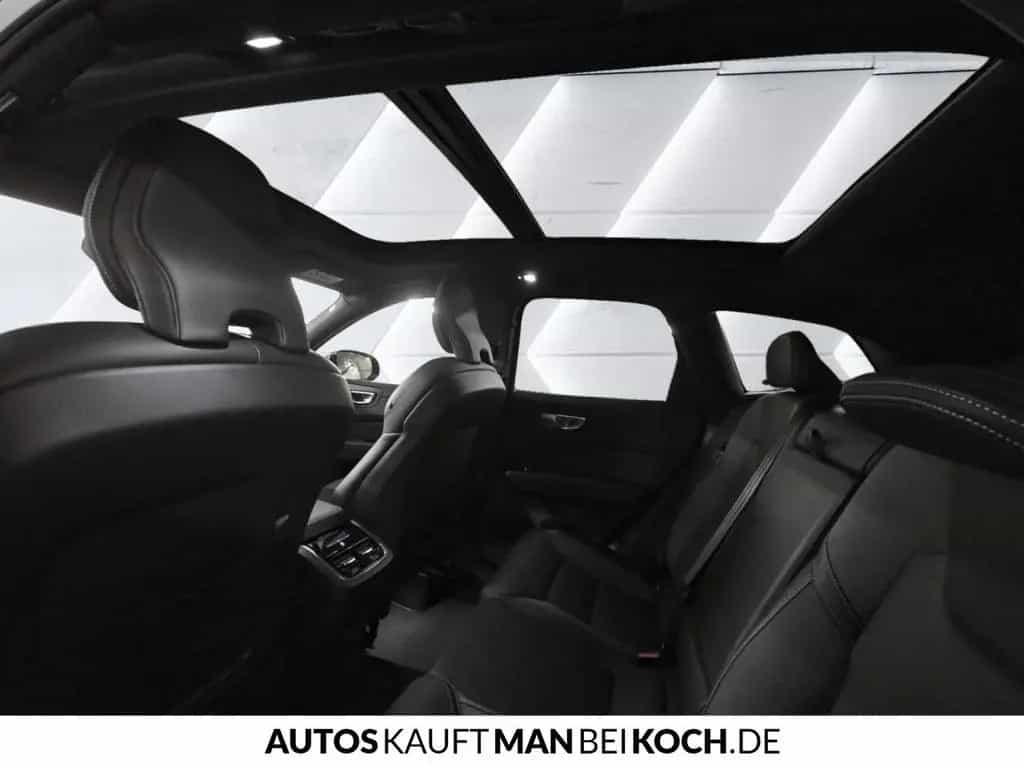Volvo XC60 B4 D R-Design H&K LED PDC AHK DAB+ KESSY 02/2022-photo-23