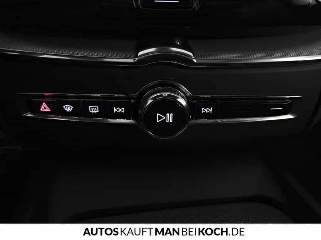 Volvo XC60 B4 D R-Design H&K LED PDC AHK DAB+ KESSY 02/2022-photo-32