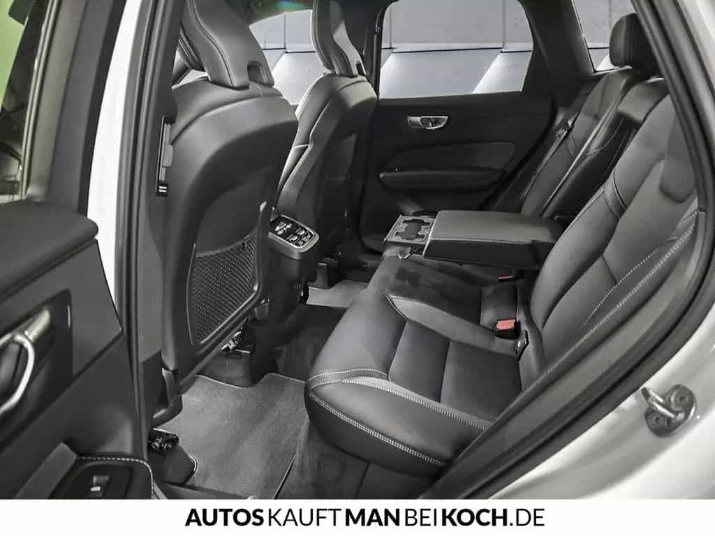 Volvo XC60 B4 D R-Design H&K LED PDC AHK DAB+ KESSY 02/2022-photo-7