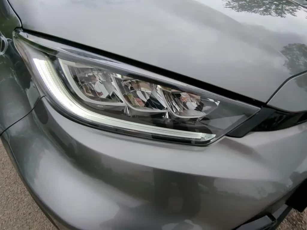 Toyota Yaris GR 1.6 Allrad LED+APP+ACC+SHZ+RFK+DAB 12/2024-photo-16