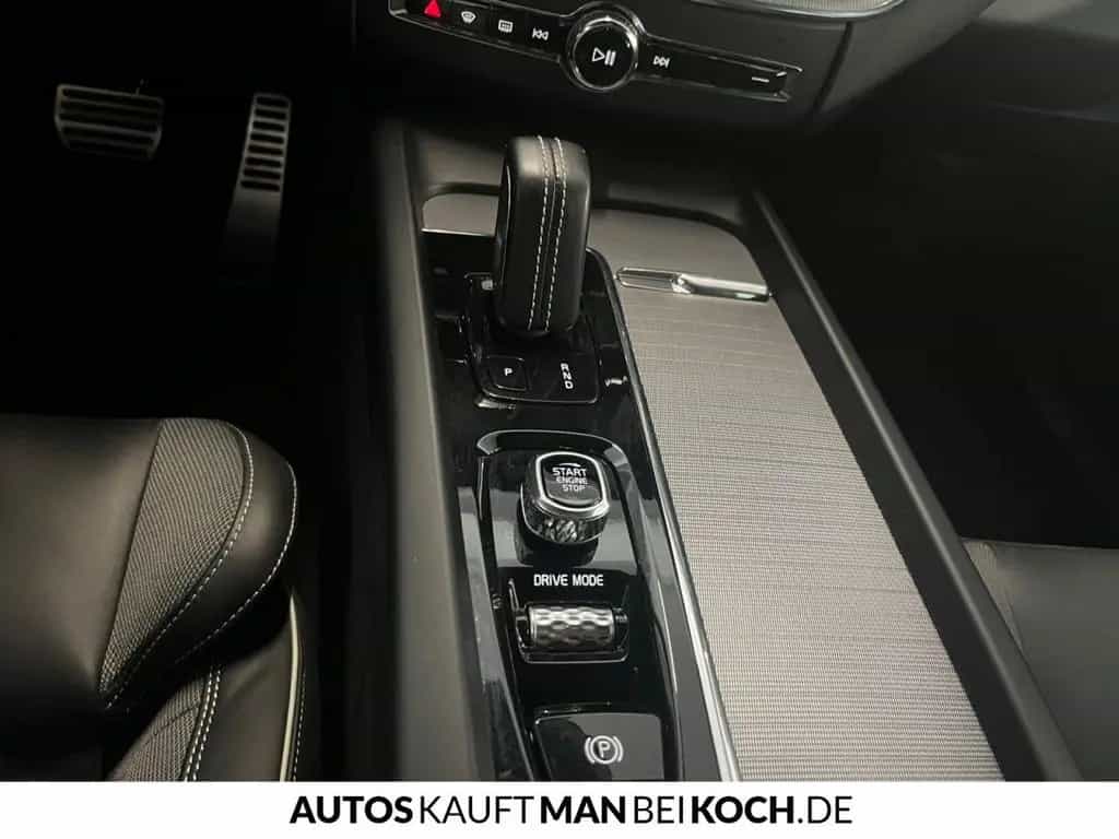 Volvo XC60 B4D AWD R-Design 360 HK ACC BLIS AHK 07/2019-photo-10