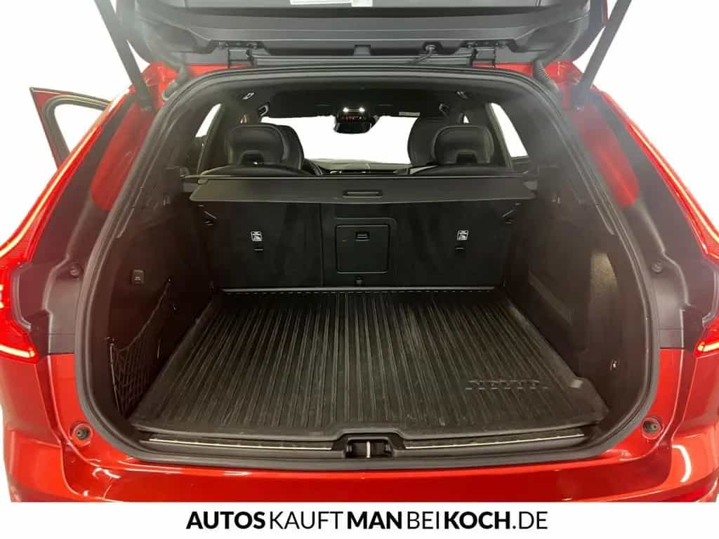 Volvo XC60 B4D AWD R-Design 360 HK ACC BLIS AHK 07/2019-photo-14