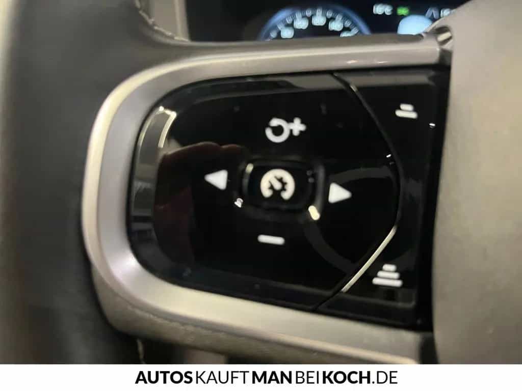 Volvo XC60 B4D AWD R-Design 360 HK ACC BLIS AHK 07/2019-photo-24