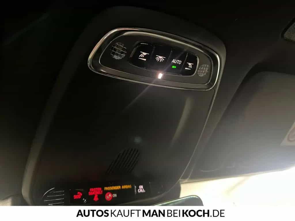 Volvo XC60 B4D AWD R-Design 360 HK ACC BLIS AHK 07/2019-photo-28