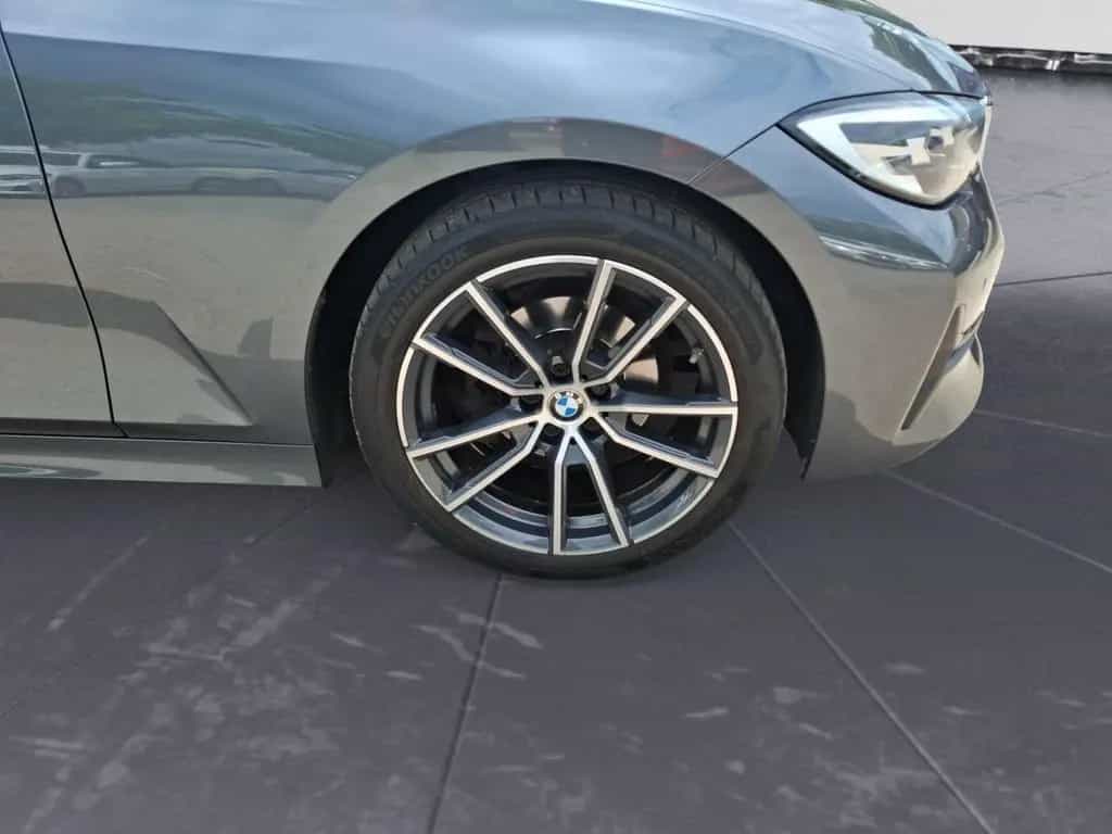 BMW 318 d Sport Line *Business*Navi*elGlasdach*Sports 06/2019-photo-5