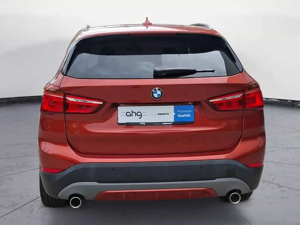 BMW X1 sDrive20iA Sport Line Sportsitze Navi LED Len 02/2019-photo-4