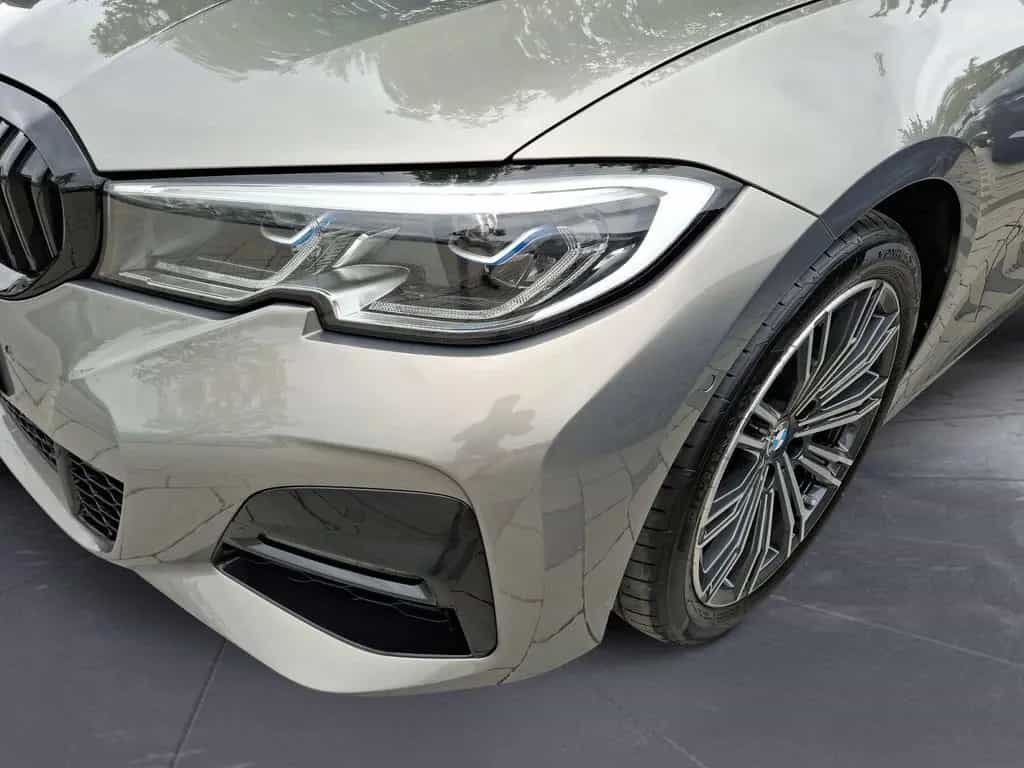 BMW 320 d xDrive Touring M Sport Laser Standheizung 04/2022-photo-12