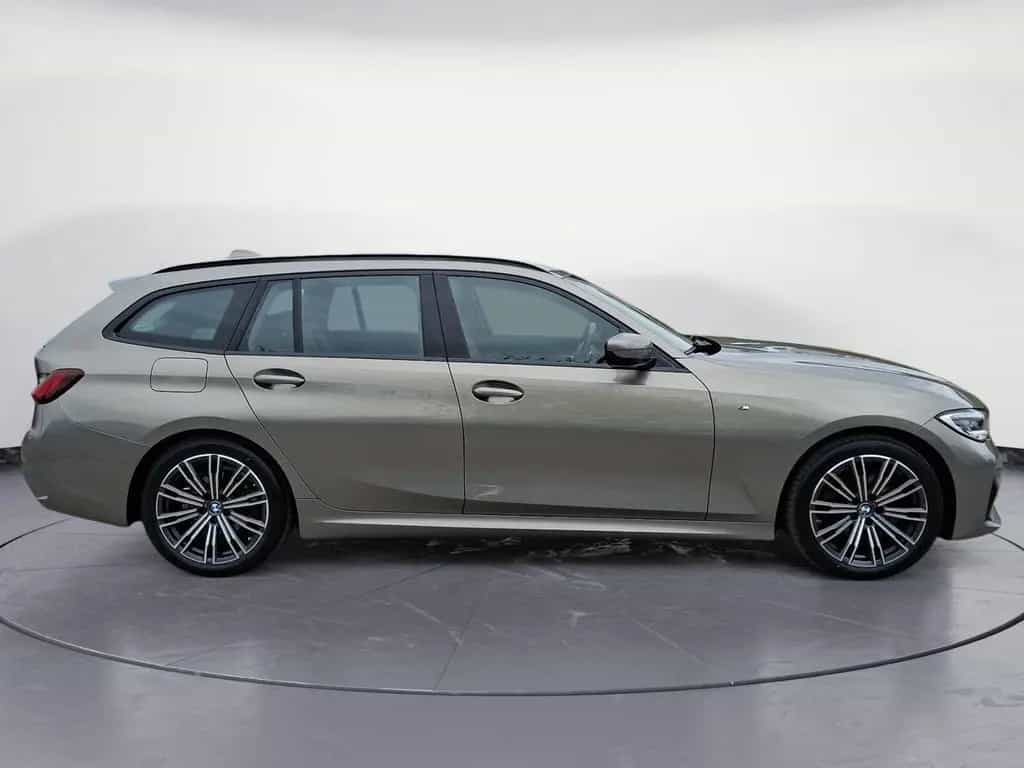 BMW 320 d xDrive Touring M Sport Laser Standheizung 04/2022-photo-5