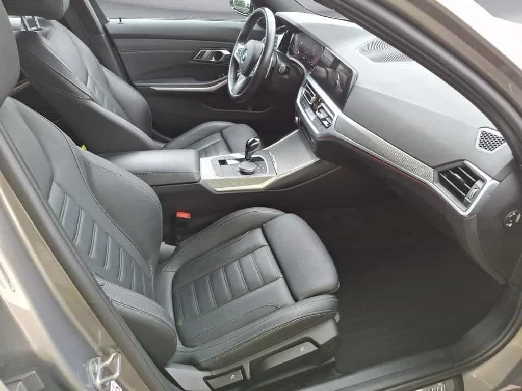 BMW 320 d xDrive Touring M Sport Laser Standheizung 04/2022-photo-8