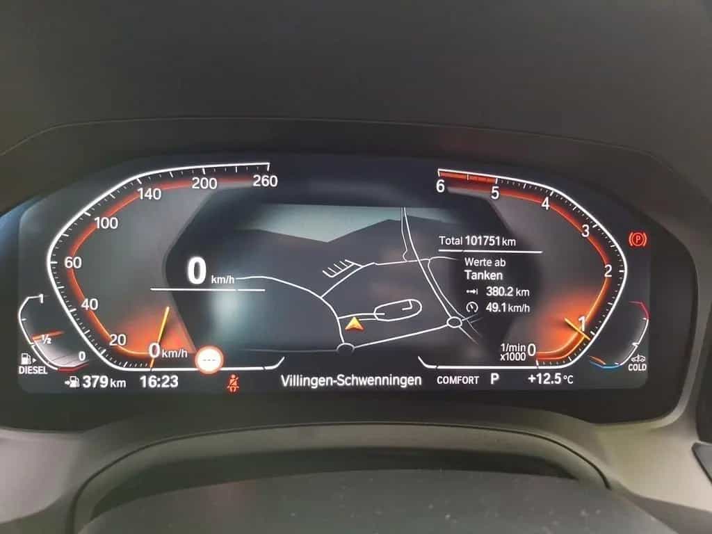 BMW 320 d xDrive Touring M Sport Laser Standheizung 04/2022-photo-9