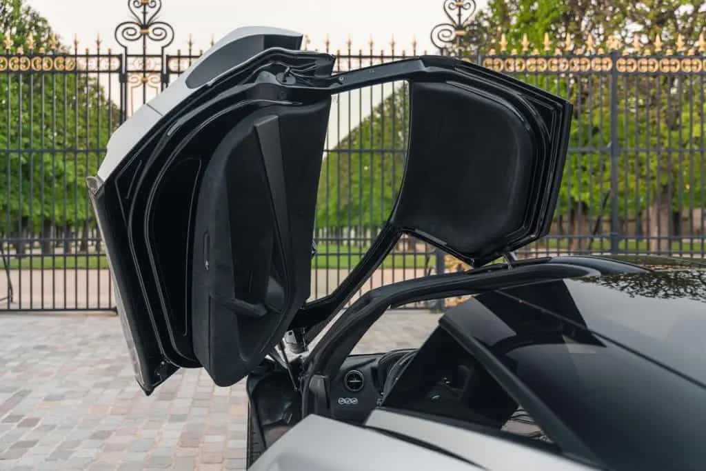 McLaren 765LT Coupe - first hand, low mileage, PPF 05/2021-photo-11