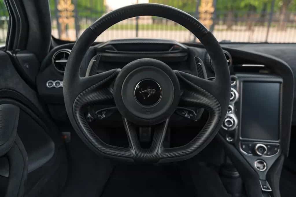 McLaren 765LT Coupe - first hand, low mileage, PPF 05/2021-photo-12