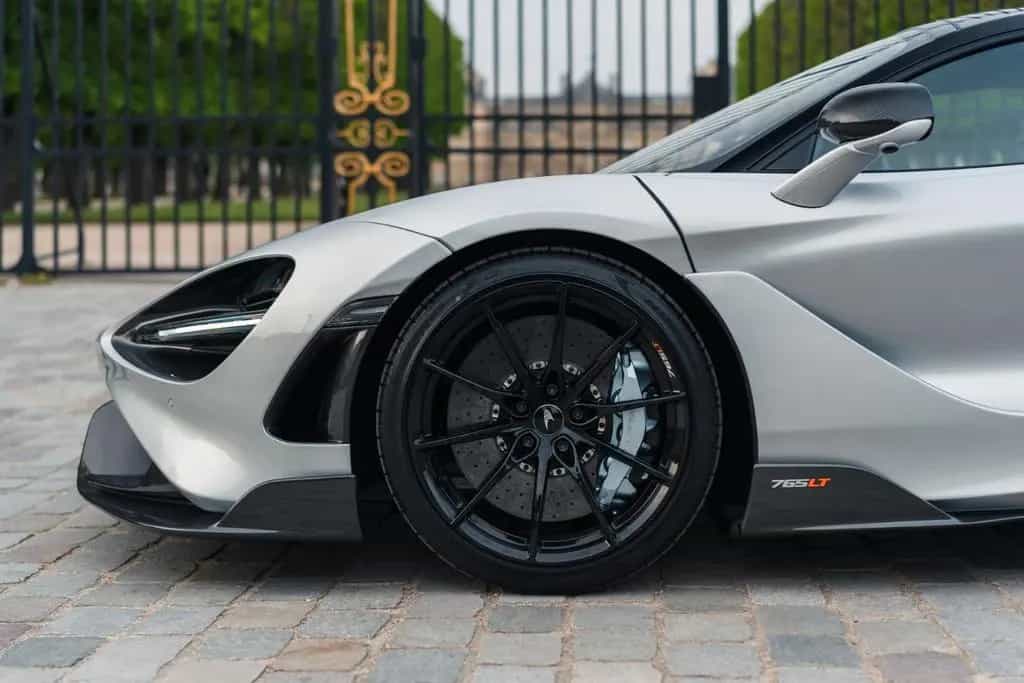 McLaren 765LT Coupe - first hand, low mileage, PPF 05/2021-photo-5
