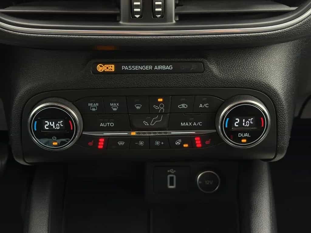 Ford Focus 1.5 Titanium"Garantie-ServiceNEU"2.Hand 04/2019-photo-31