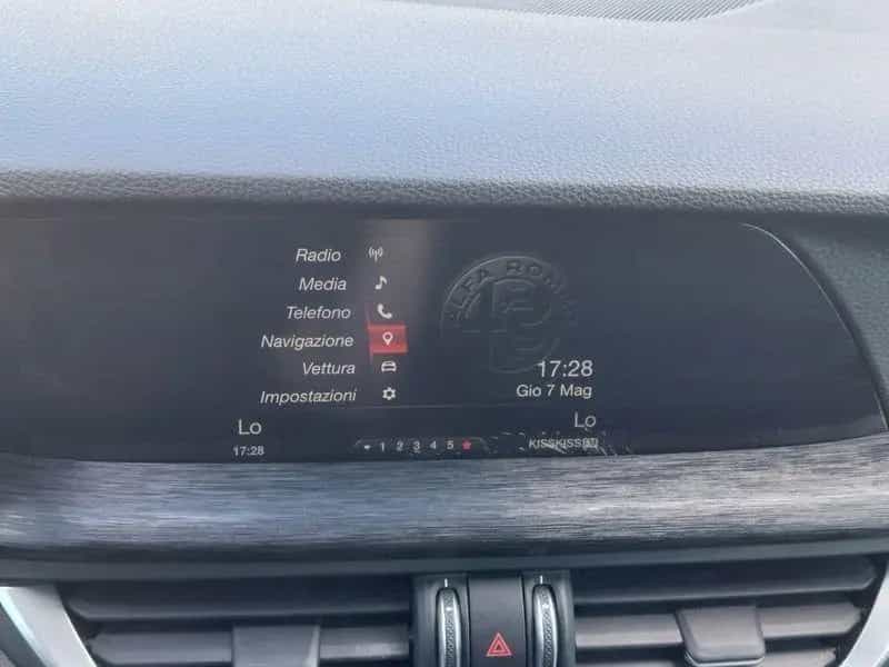 Alfa Romeo Stelvio 2.2 Turbo Diesel 160CV AT8 RW 05/2019-photo-13