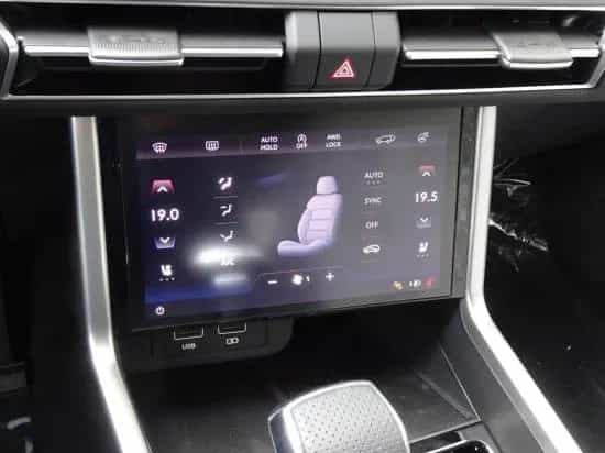 Ssangyong Torres 1,5 T-GDI 2WD AT Sapphire ACC Alu20 elKof 02/2025-photo-15