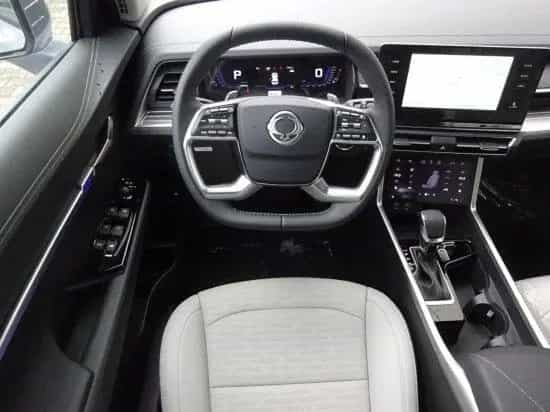 Ssangyong Torres 1,5 T-GDI 2WD AT Sapphire ACC Alu20 elKof 02/2025-photo-3