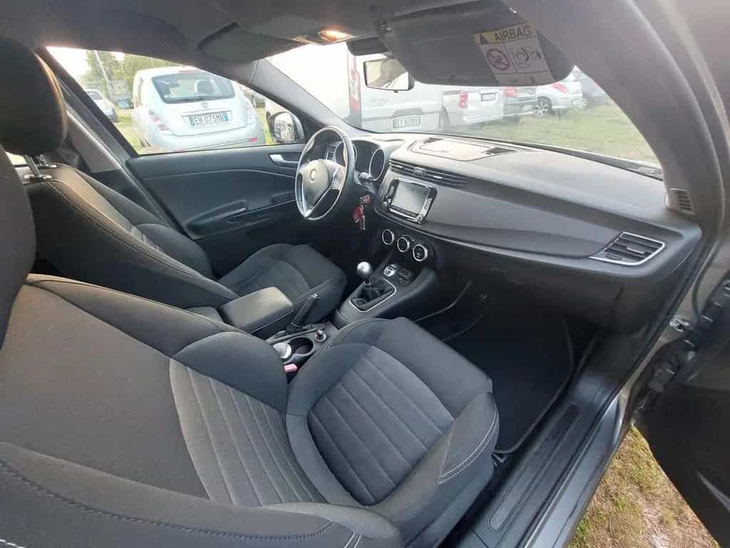 Alfa Romeo Giulietta 1.6 JTDm 120 CV Super 01/2017-photo-11