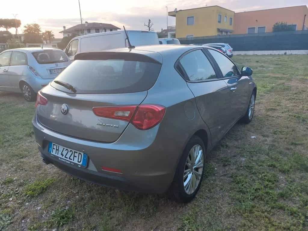 Alfa Romeo Giulietta 1.6 JTDm 120 CV Super 01/2017-photo-4