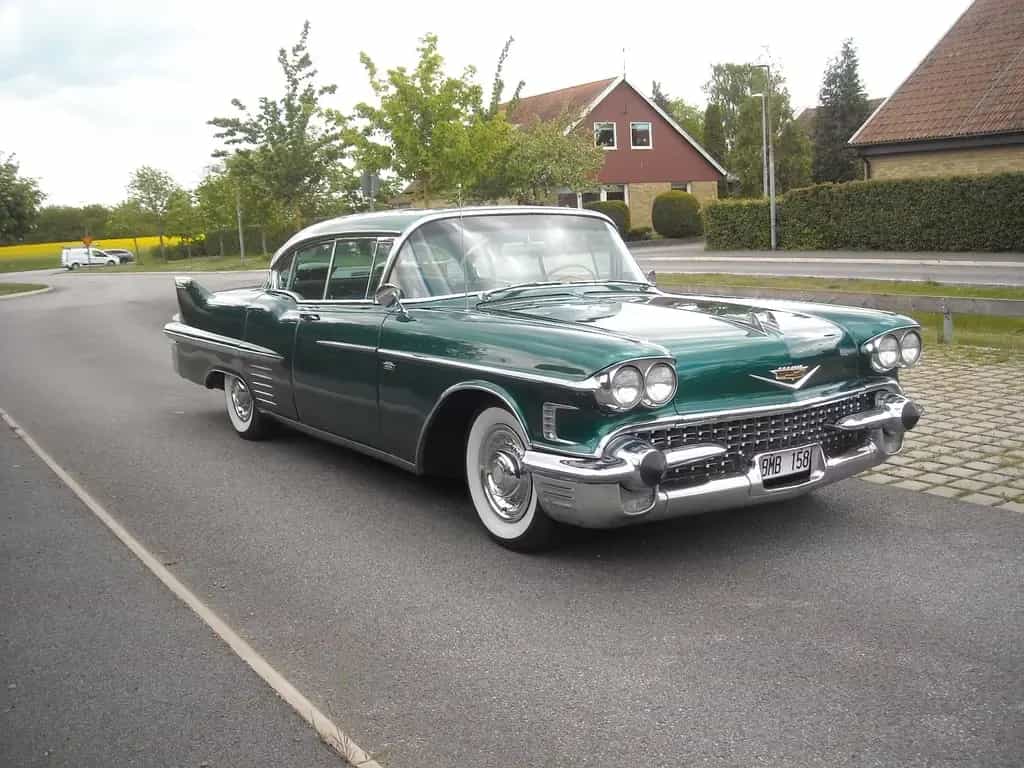 Cadillac Deville 01/1958-photo-1