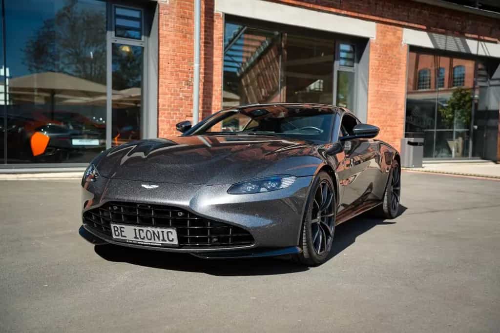 Aston Martin V8 Vantage Coupe 1.HAND / DEUTSCH / ALCANTARA 06/2022-photo-1