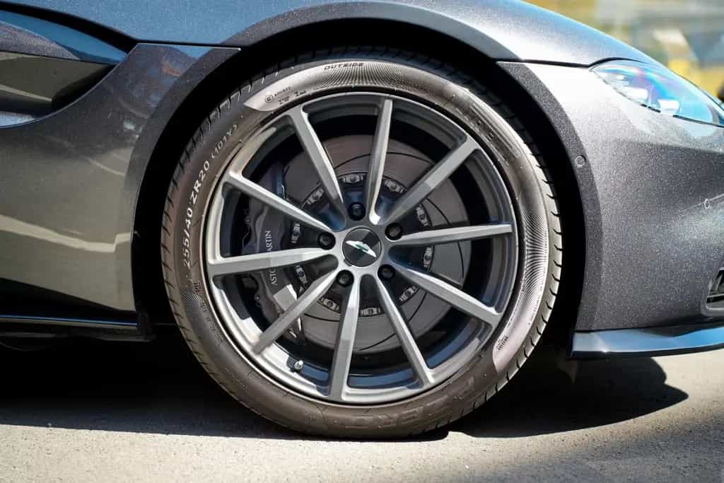 Aston Martin V8 Vantage Coupe 1.HAND / DEUTSCH / ALCANTARA 06/2022-photo-12