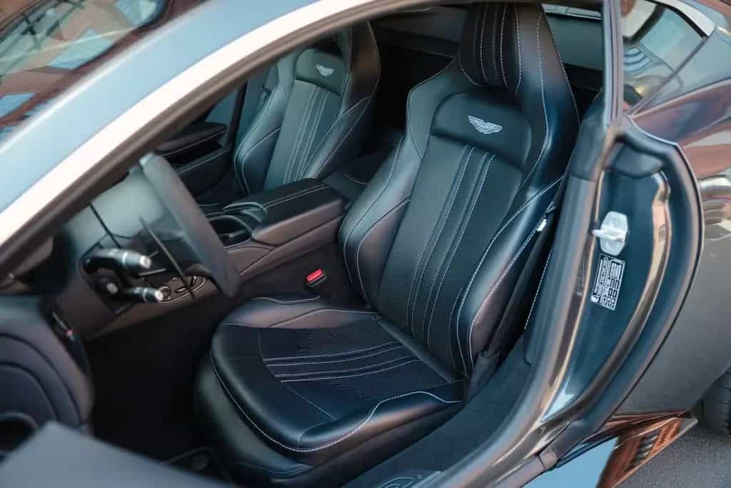 Aston Martin V8 Vantage Coupe 1.HAND / DEUTSCH / ALCANTARA 06/2022-photo-29