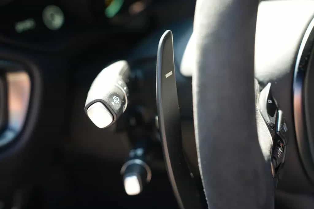 Aston Martin V8 Vantage Coupe 1.HAND / DEUTSCH / ALCANTARA 06/2022-photo-31