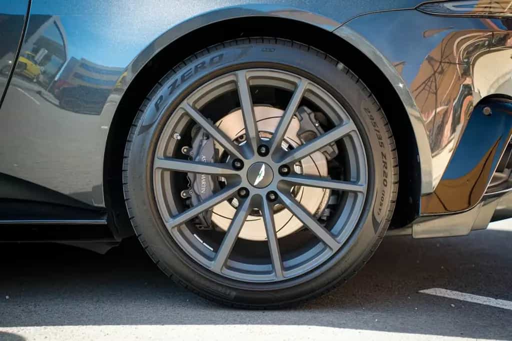 Aston Martin V8 Vantage Coupe 1.HAND / DEUTSCH / ALCANTARA 06/2022-photo-4