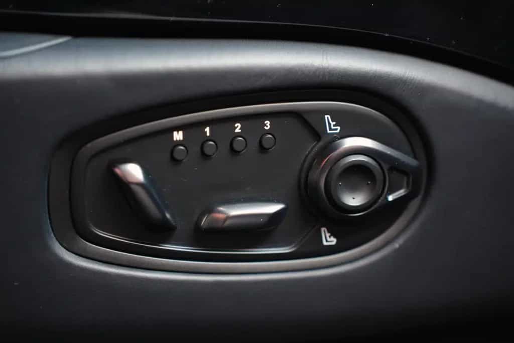 Aston Martin V8 Vantage Coupe 1.HAND / DEUTSCH / ALCANTARA 06/2022-photo-44