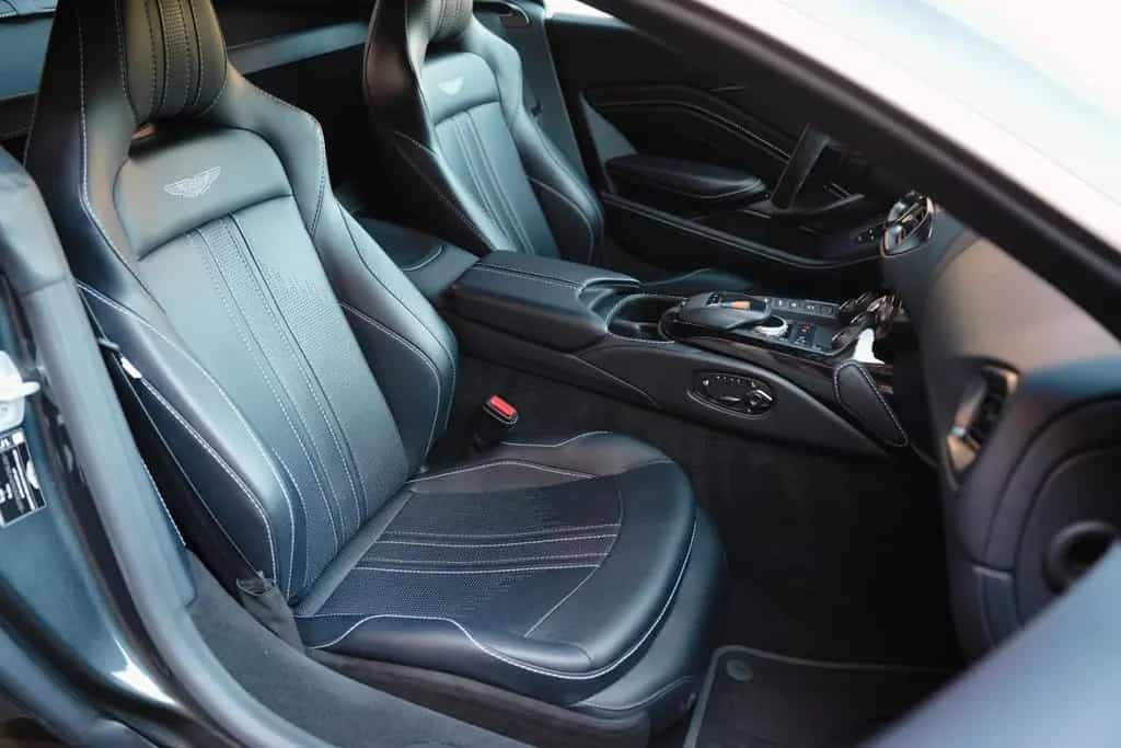 Aston Martin V8 Vantage Coupe 1.HAND / DEUTSCH / ALCANTARA 06/2022-photo-47