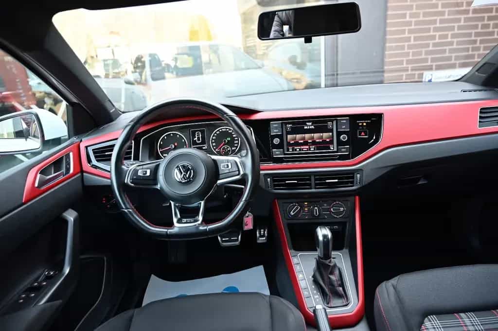 Volkswagen Polo VI 2.0 TSI GTI 1.Hd LED PDC Mod.2020 11/2019-photo-13