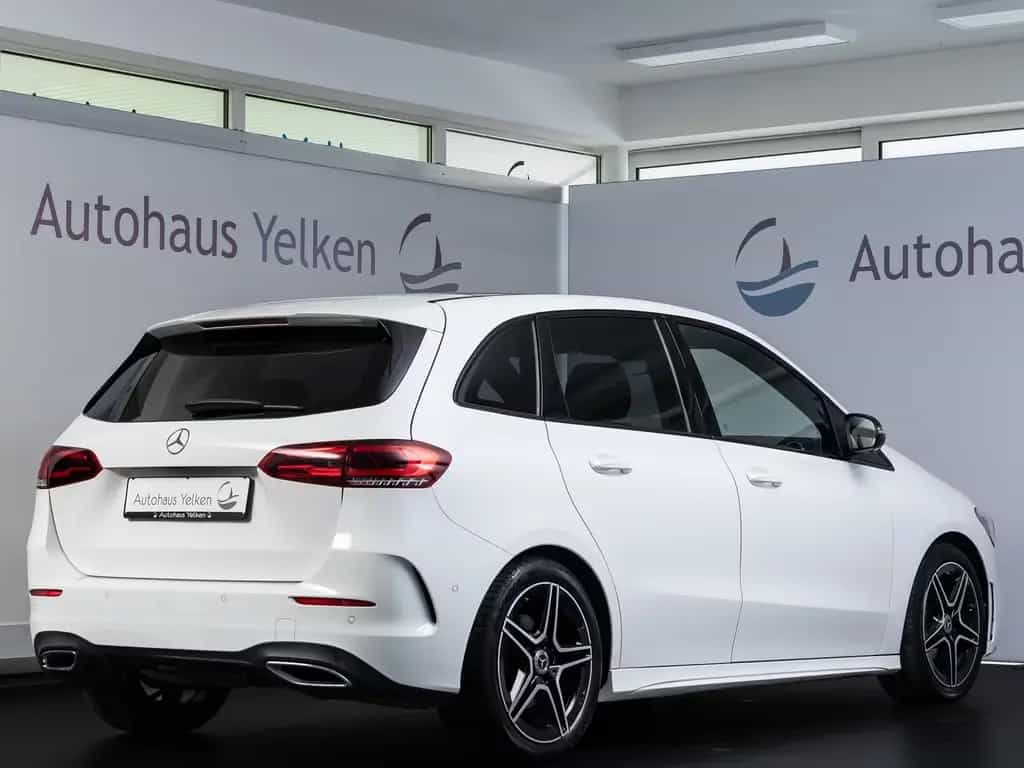 Mercedes-Benz B 200 AMG-LINE *LED*PANO*DISTR*HUD*AHK*360° 02/2019-photo-3
