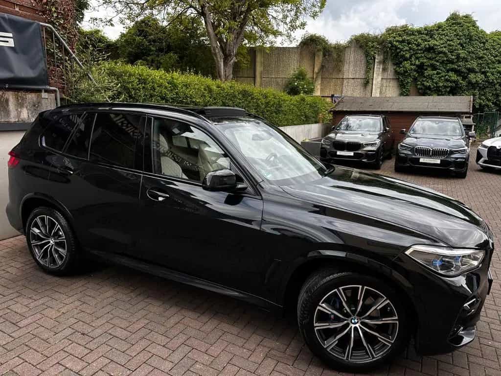 BMW X5 xDr40i M Sport PANO*StandH*Laser*DA-Prof*360° 12/2022-photo-3