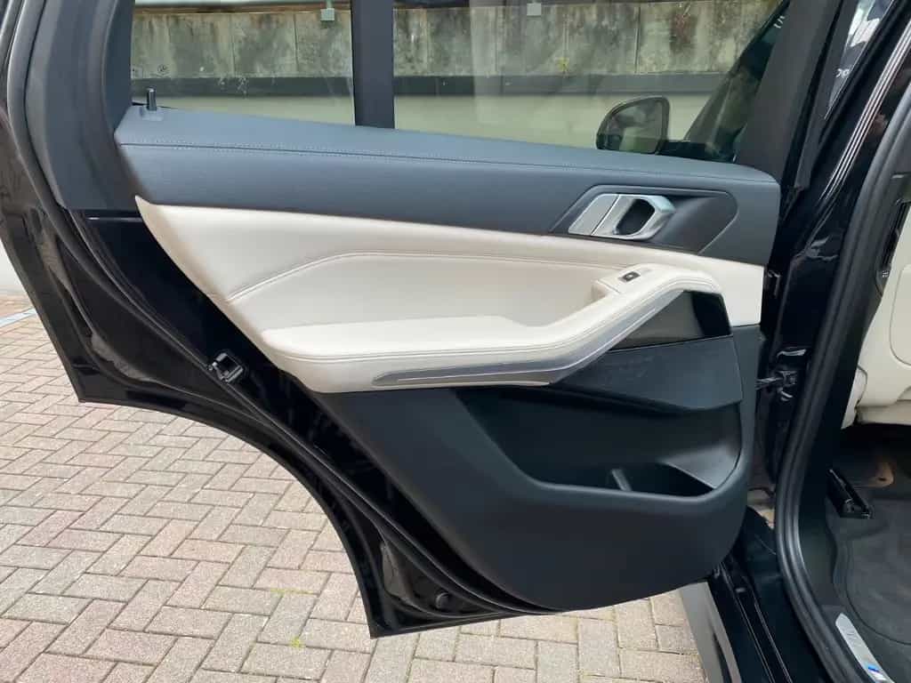 BMW X5 xDr40i M Sport PANO*StandH*Laser*DA-Prof*360° 12/2022-photo-35
