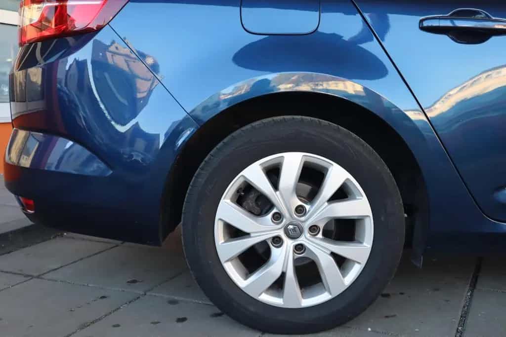 Renault Megane 1.3 GRANDTOUR* LIMITED* AHK* SITZHEIZUNG* 12/2018-photo-19