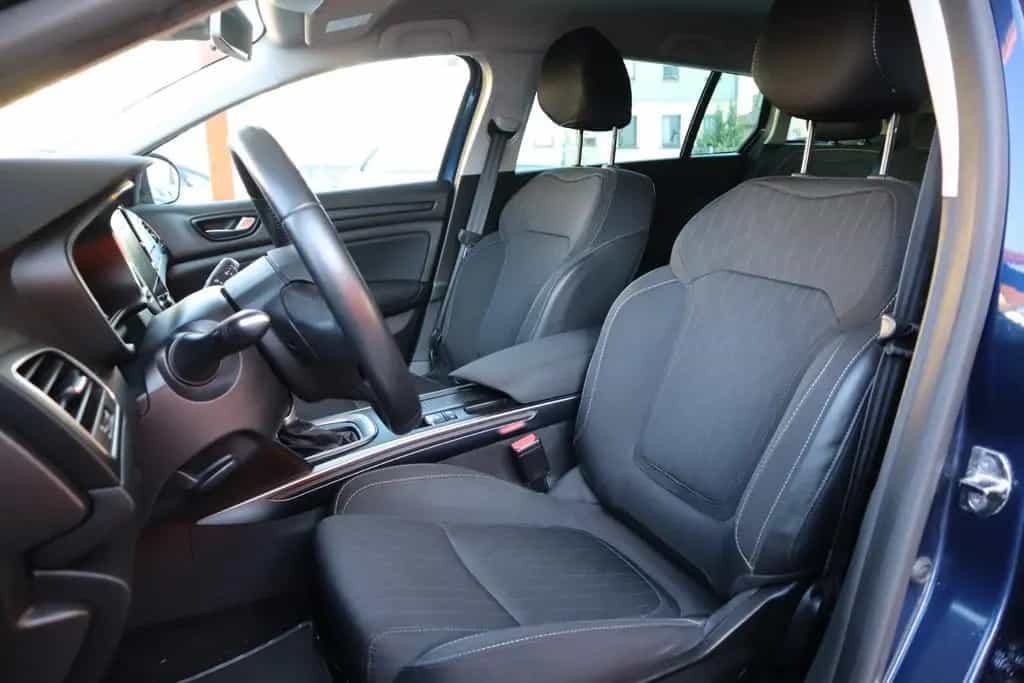Renault Megane 1.3 GRANDTOUR* LIMITED* AHK* SITZHEIZUNG* 12/2018-photo-24