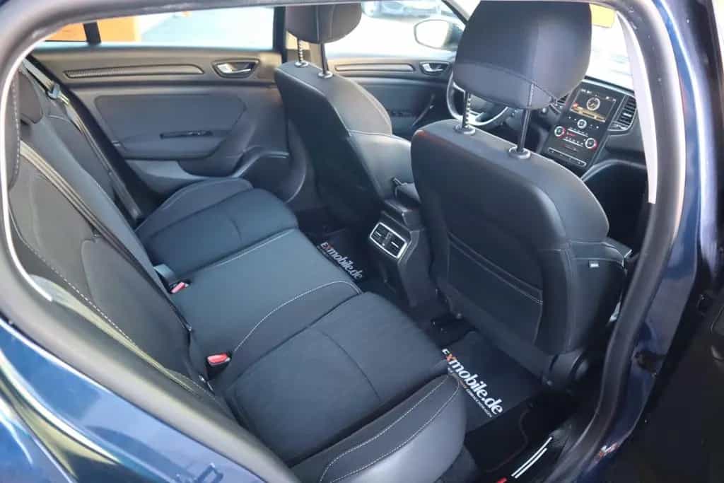 Renault Megane 1.3 GRANDTOUR* LIMITED* AHK* SITZHEIZUNG* 12/2018-photo-28