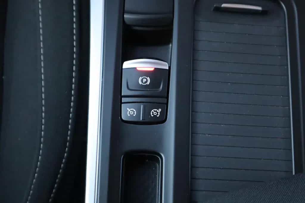 Renault Megane 1.3 GRANDTOUR* LIMITED* AHK* SITZHEIZUNG* 12/2018-photo-39