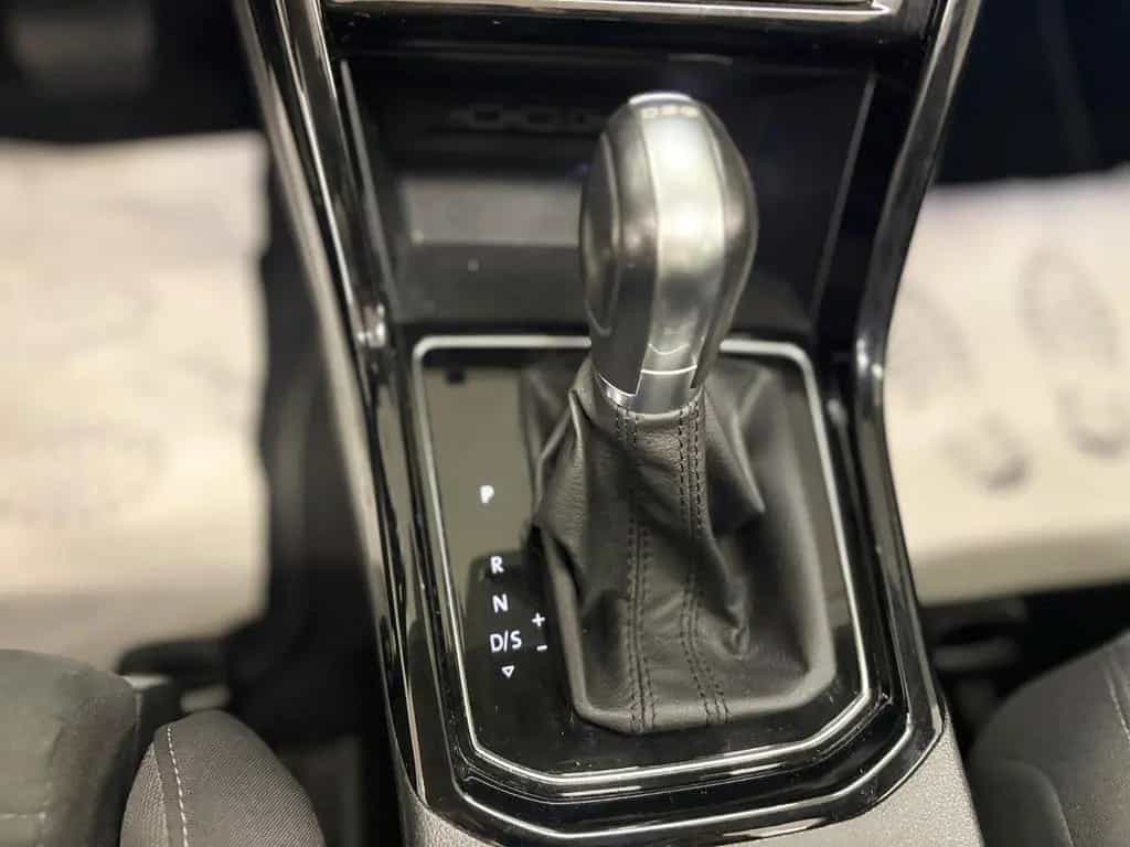 Volkswagen Touran Highline | 7Sitze | AHK | LED | Alcantara 06/2018-photo-24