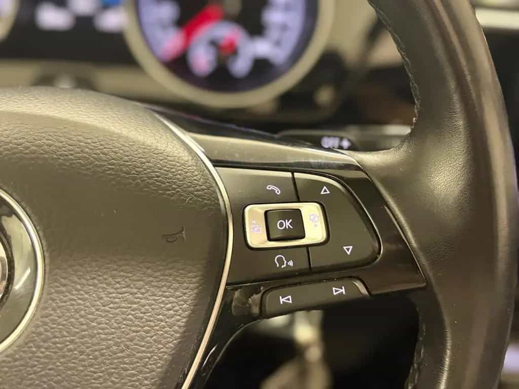 Volkswagen Touran Highline | 7Sitze | AHK | LED | Alcantara 06/2018-photo-29