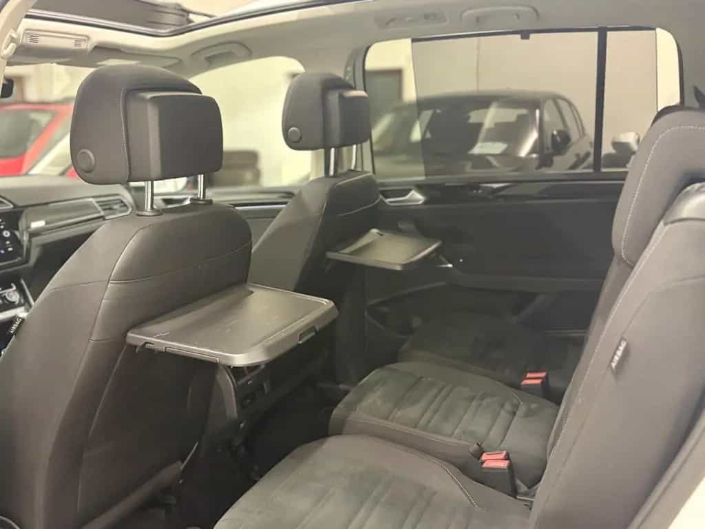 Volkswagen Touran Highline | 7Sitze | AHK | LED | Alcantara 06/2018-photo-38