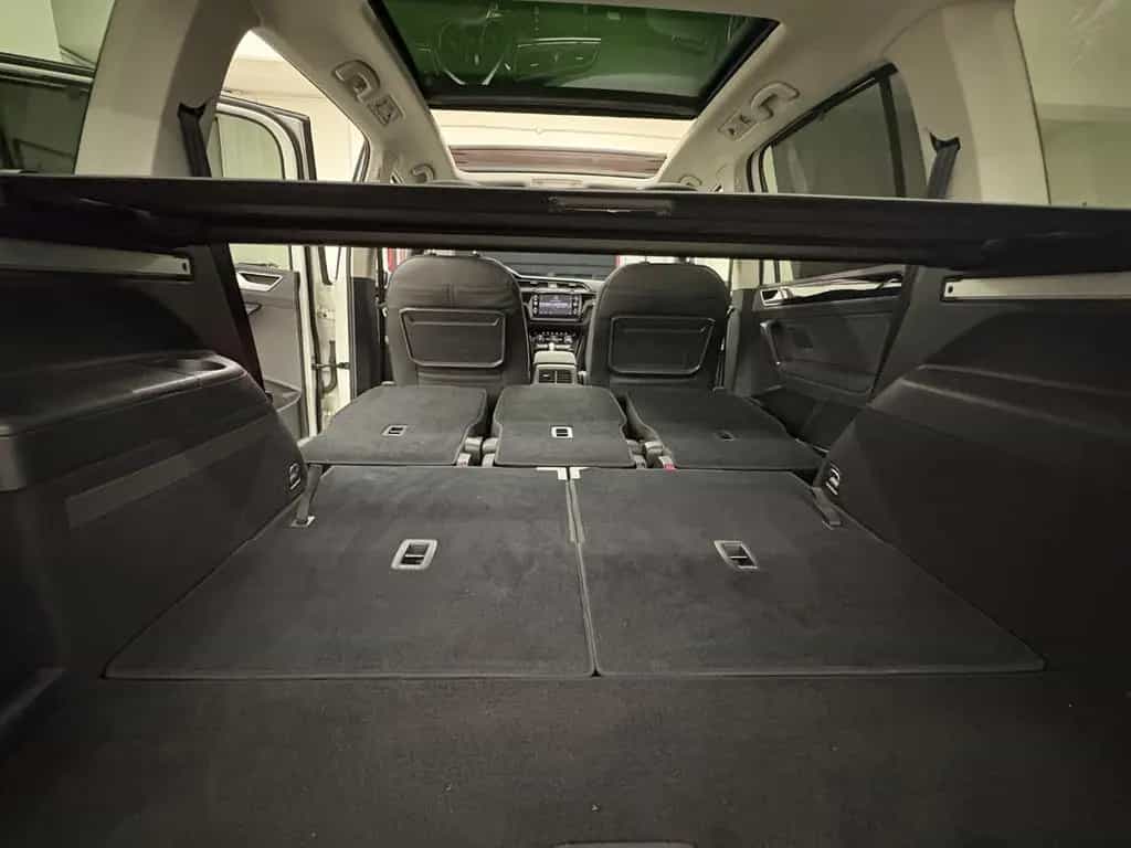 Volkswagen Touran Highline | 7Sitze | AHK | LED | Alcantara 06/2018-photo-43