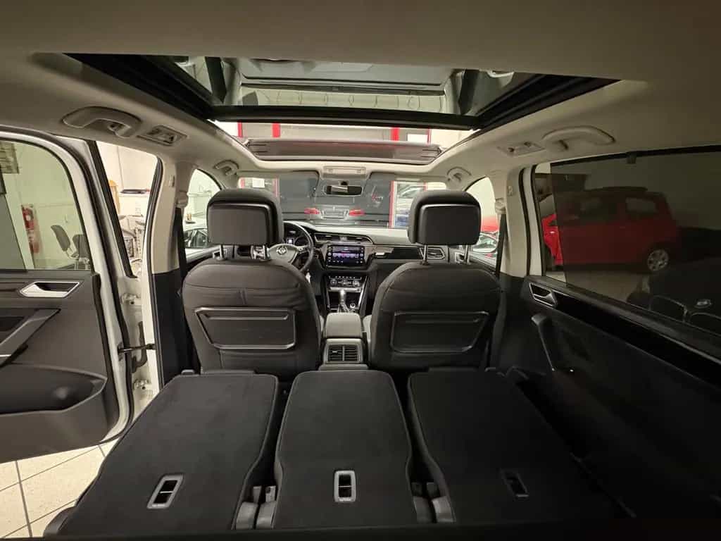 Volkswagen Touran Highline | 7Sitze | AHK | LED | Alcantara 06/2018-photo-44
