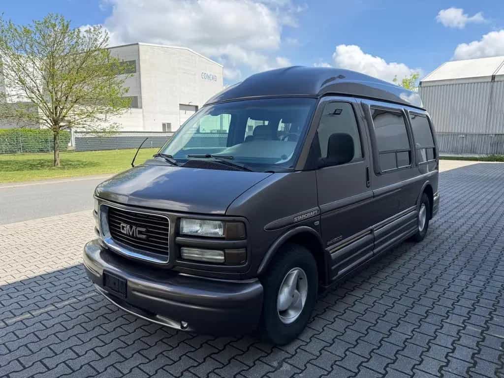 GMC Savana 5,7 Starcraft  7 Sitzer AHK Tüv neu Van 07/1997-photo-2