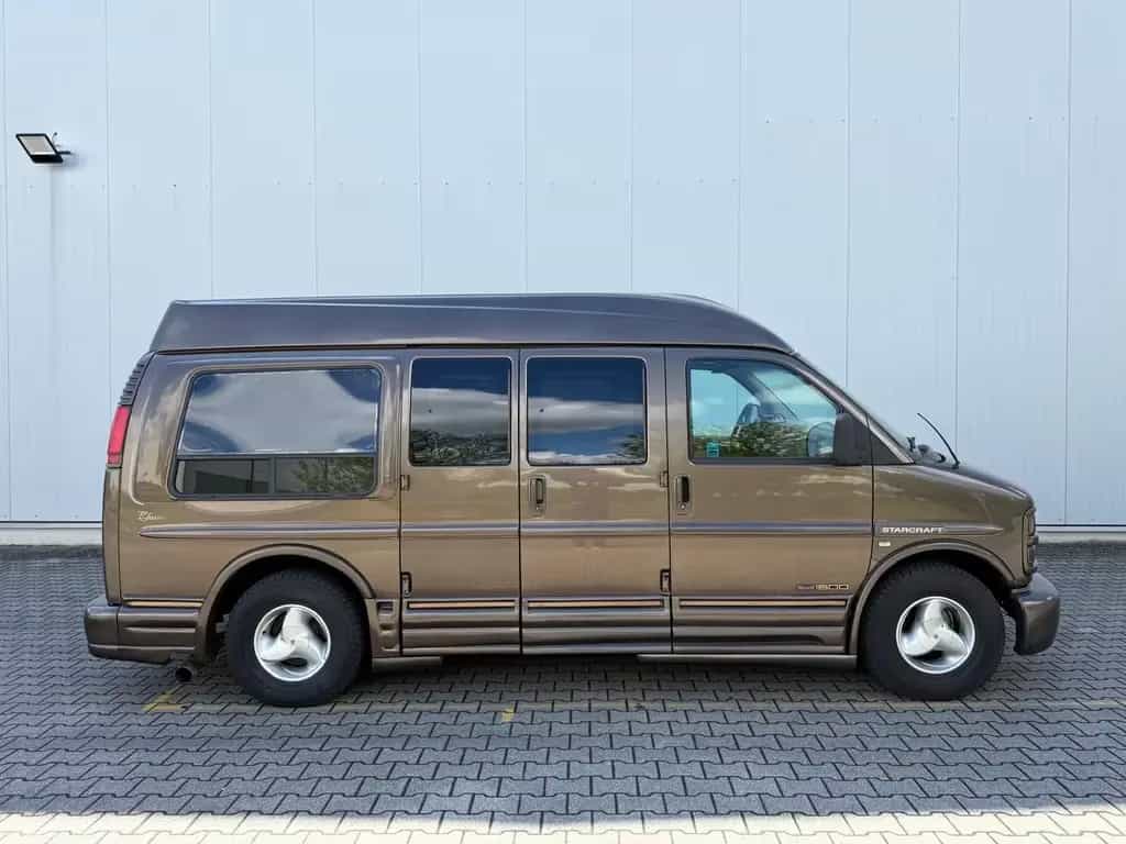 GMC Savana 5,7 Starcraft  7 Sitzer AHK Tüv neu Van 07/1997-photo-5