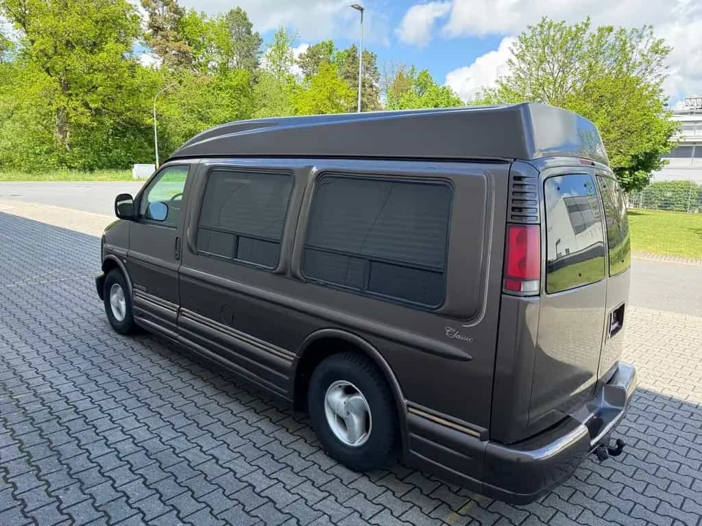GMC Savana 5,7 Starcraft  7 Sitzer AHK Tüv neu Van 07/1997-photo-9