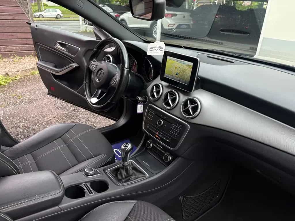 Mercedes-Benz CLA Shooting Brake CLA 180 Shooting Brake 07/2015-photo-12